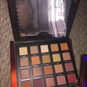 Violet Voss pro pallet
